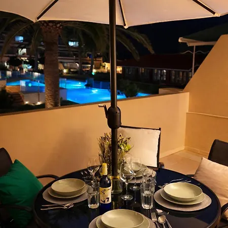 Isacar Cancajos * Playa Cancajos.- BreNa Baja (la Palma)